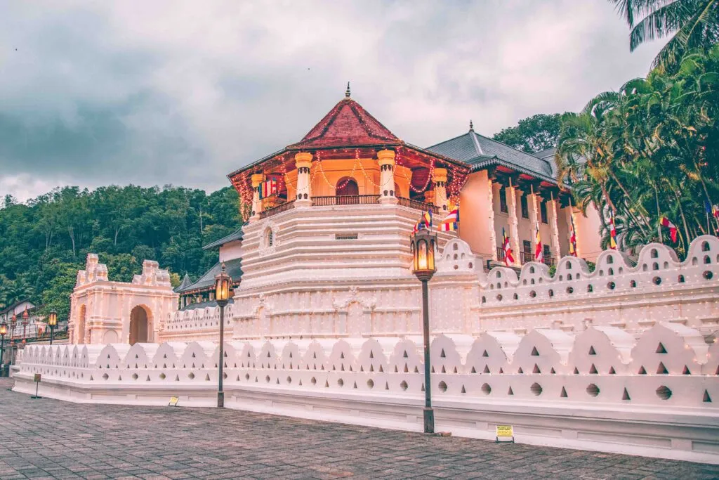 Kandy Lake View Boutique